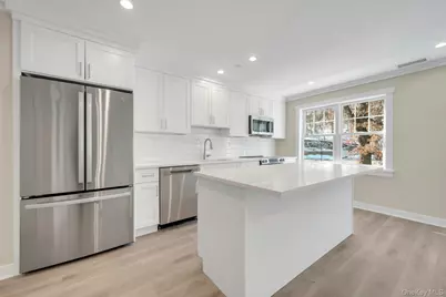 1123 Pleasantville Road #2D, Briarcliff Manor, NY 10510 - Photo 5