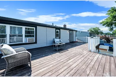828 Strang Drive, Wantagh, NY 11793 - Photo 5