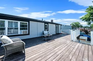 828 Strang Dr, Wantagh, NY 11793 - Photo 5