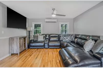 828 Strang Drive, Wantagh, NY 11793 - Photo 15