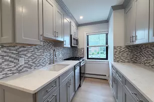 91 Tulip Ave, Floral Park, NY 11001 - Photo 3