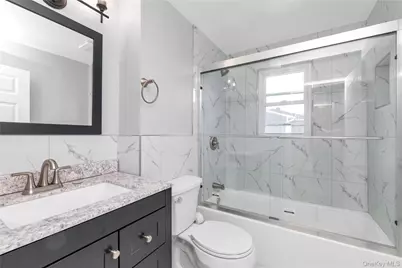 1345 Great Neck Road, Copiague, NY 11726 - Photo 5