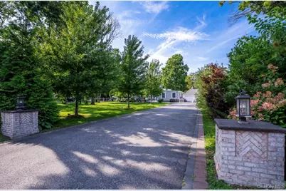 85 Cocoanut Street, Central Islip, NY 11722 - Photo 17