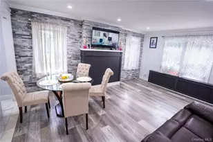 85 Cocoanut St, Central Islip, NY 11722 - Photo 9