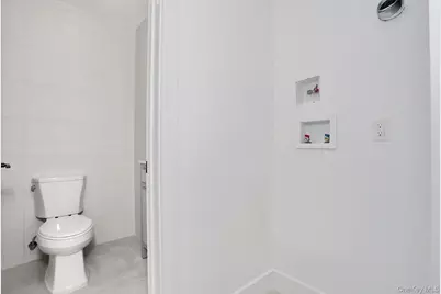 38 Singer Avenue, Spring Valley, NY 10977 - Photo 19