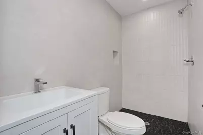 38 Singer Avenue, Spring Valley, NY 10977 - Photo 23