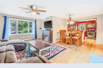 248 6th Avenue, Saint James, NY 11780 - Photo 7