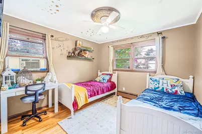248 6th Avenue, Saint James, NY 11780 - Photo 17