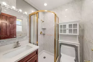300 Ellen Pl, Jericho, NY 11753 - Photo 21