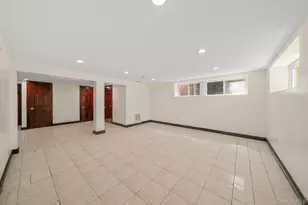 300 Ellen Pl, Jericho, NY 11753 - Photo 31