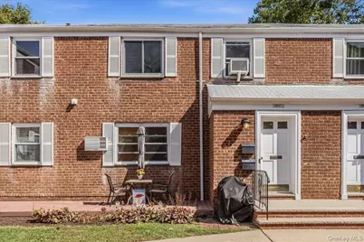 260-57 75th Avenue #2, Glen Oaks, NY 11004 - Photo 17