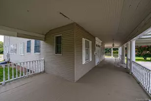 45 S Penataquit Ave, Bay Shore, NY 11706 - Photo 5