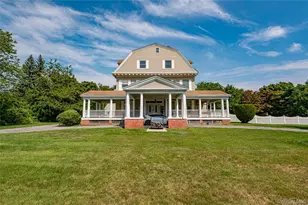 45 S Penataquit Ave, Bay Shore, NY 11706 - Photo 3