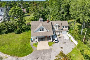 45 S Penataquit Ave, Bay Shore, NY 11706 - Photo 13