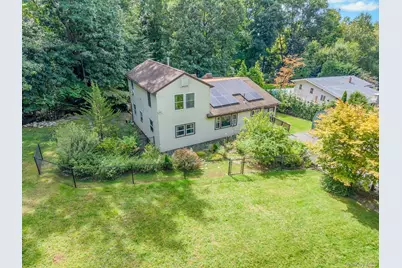 30 N Strawberry Hill Lane N, West Nyack, NY 10994 - Photo 3