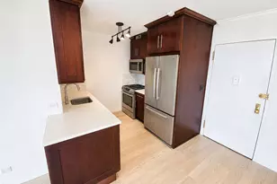 269-10 Grand Central Pkwy, Floral Park, NY 11005 - Photo 5