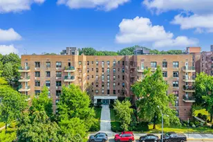 224-24 Union Tpke, Oakland Gardens, NY 11364 - Photo 17