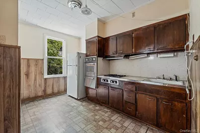 54-18 Nurge Avenue, Maspeth, NY 11378 - Photo 9