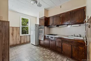 54-18 Nurge Ave, Maspeth, NY 11378 - Photo 9