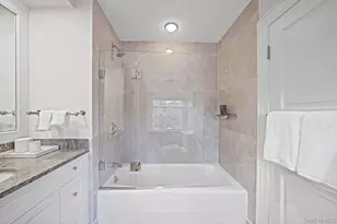530 Chicken Valley Rd, Locust Valley, NY 11560 - Photo 35