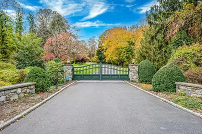 530 Chicken Valley Road, Locust Valley, NY 11560 - Photo 3