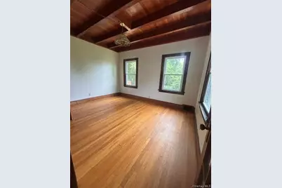 51 E Hook Cross Road, Hopewell Junction, NY 12533 - Photo 5