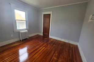 81 Waring Pl, Yonkers, NY 10703 - Photo 19