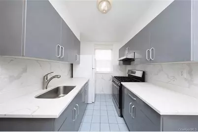 1130 58th Street, Brooklyn, NY 11219 - Photo 7
