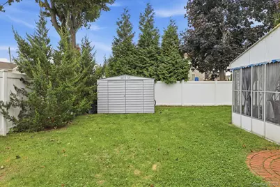 131 Fir Street, Lindenhurst, NY 11757 - Photo 29