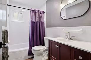 131 Fir St, Lindenhurst, NY 11757 - Photo 17