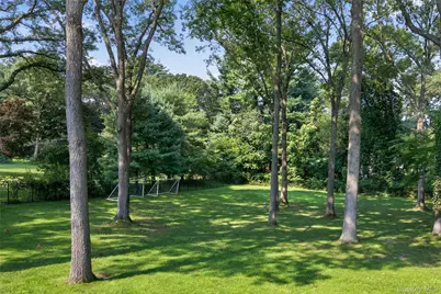 15 Thorman Lane, Huntington, NY 11743 - Photo 35