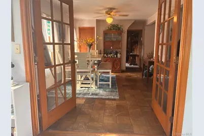 305 Bayville Avenue, Bayville, NY 11709 - Photo 5