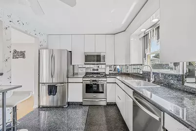 52 Manhattan Avenue, West Babylon, NY 11704 - Photo 25