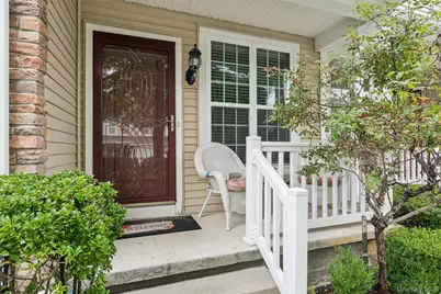 178 Southampton Drive, Massapequa, NY 11758 - Photo 3