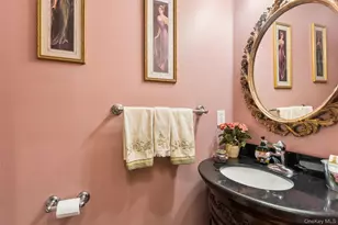 178 Southampton Dr, Massapequa, NY 11758 - Photo 15