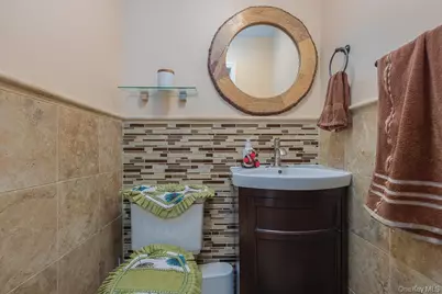 325 Westside Avenue, Haverstraw, NY 10927 - Photo 17