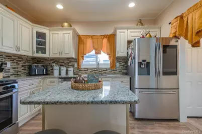 325 Westside Avenue, Haverstraw, NY 10927 - Photo 13