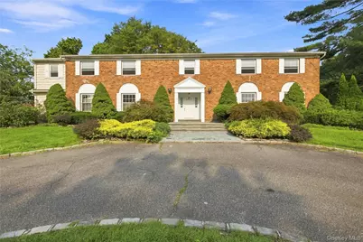 34 Lisa Court, Syosset, NY 11791 - Photo 7