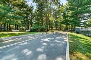 8 Bon Aire Cir, Suffern, NY 10901 - Photo 39