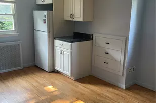 140 Nassau Ave, Islip, NY 11751 - Photo 3
