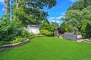 37 Main Ave, Mastic, NY 11950 - Photo 29