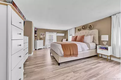 1116 Montauk Highway, Oakdale, NY 11769 - Photo 19
