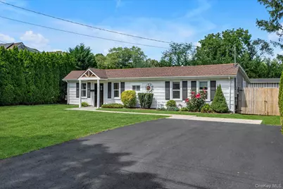 5 Eckert Street, Huntington Station, NY 11746 - Photo 17