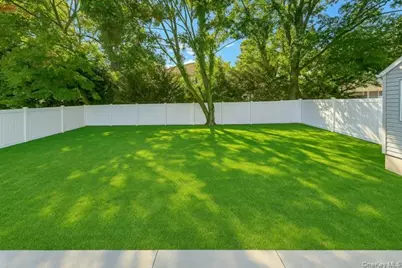 29 Avon, Hewlett, NY 11557 - Photo 3