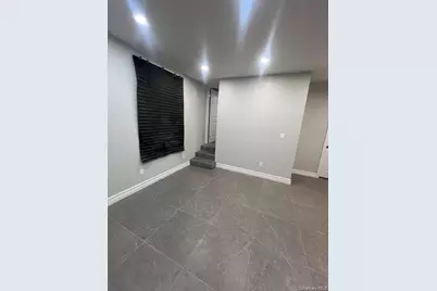 2524 Tenbroeck Avenue, Bronx, NY 10469 - Photo 9