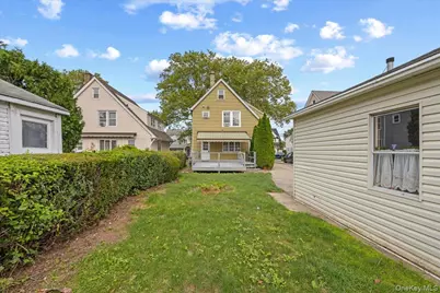 96 Capitol Avenue, Williston Park, NY 11596 - Photo 33
