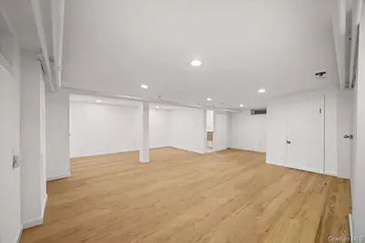 96 Capitol Avenue, Williston Park, NY 11596 - Photo 25
