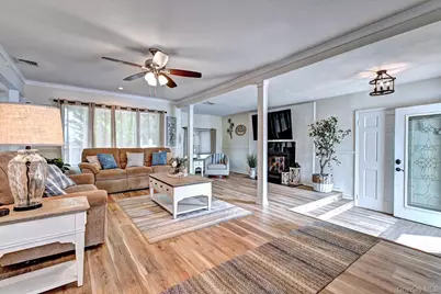 116 Shenandoah Boulevard N, Nesconset, NY 11767 - Photo 5