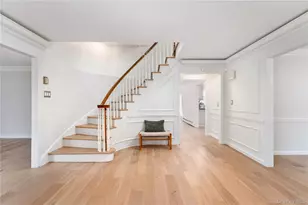 6 Davids Way, Port Jefferson, NY 11777 - Photo 3