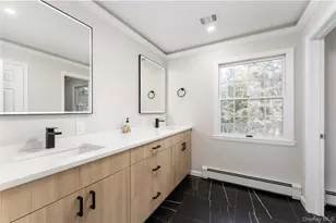 6 Davids Way, Port Jefferson, NY 11777 - Photo 33